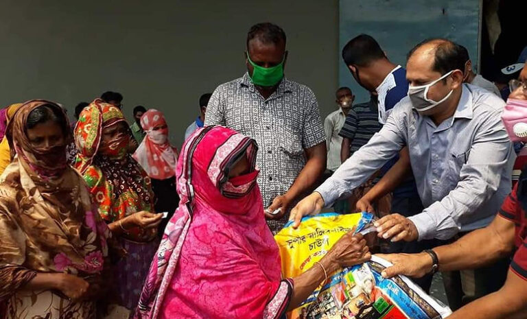 Donation in Noapara, 05/04/20